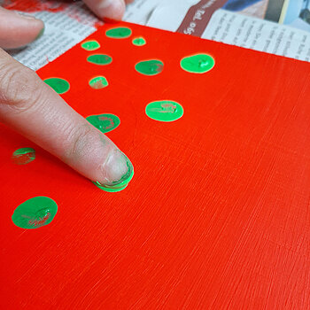 Fingerfarbenbilder zu Kuno Gonschior - Grün mit der Fingernspitze auftragen